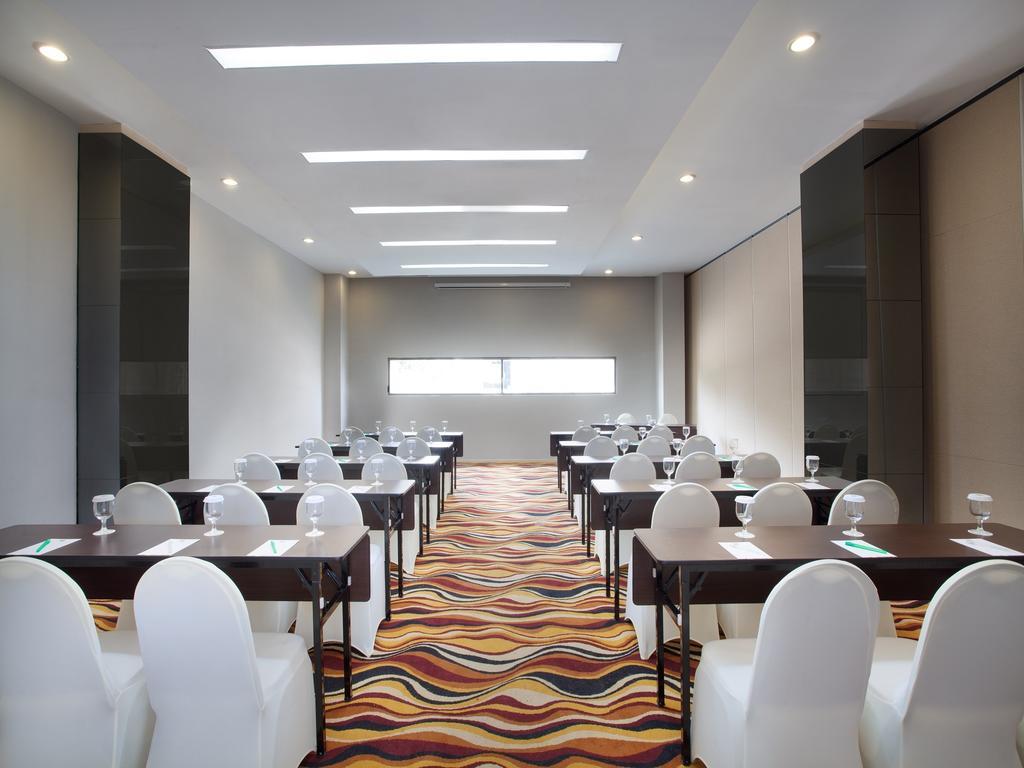 Ibis Styles Jakarta Airport Tangerang Exteriér fotografie