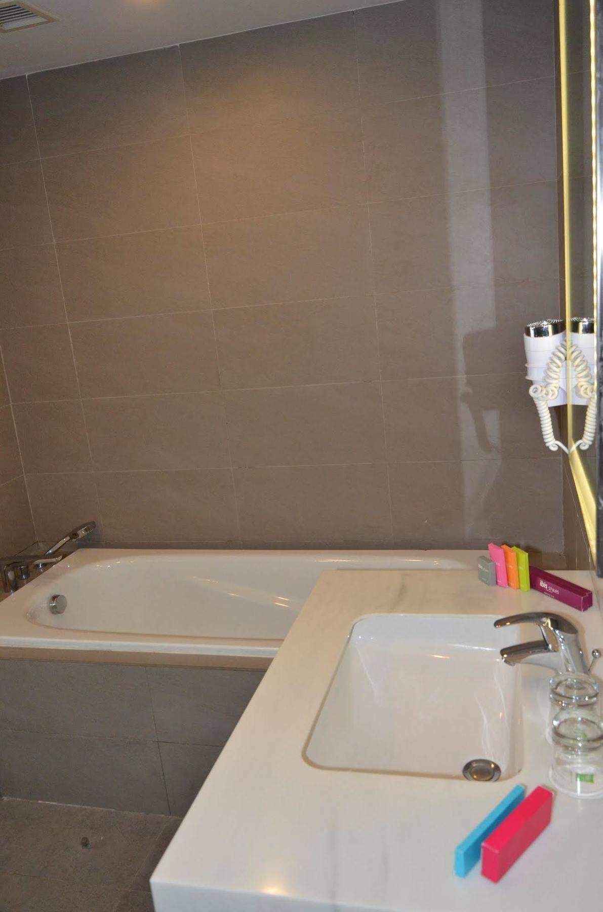 Ibis Styles Jakarta Airport Tangerang Exteriér fotografie